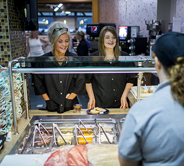 Students ordering food in WITC-Rice Lake's The Hub