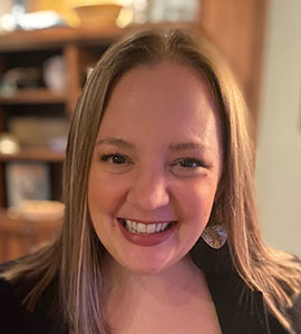 amanda_abrahamson_270x300
