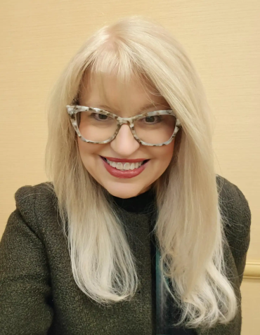 Corinne Hoisington headshot