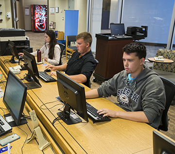 Student studying in the Educational Technology Center Student studying in the Educational Technology Center